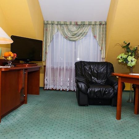 Hotel Rebajlo Piła Εξωτερικό φωτογραφία